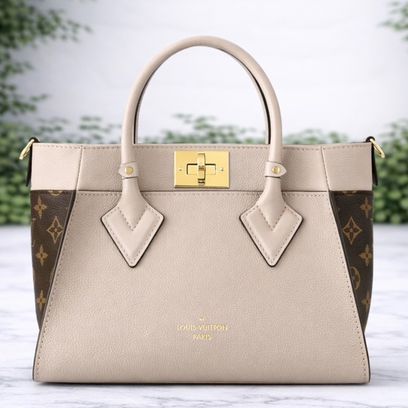 Louis Vuitton Handbags - LOUIS VUITTON On My Side PM NWOT